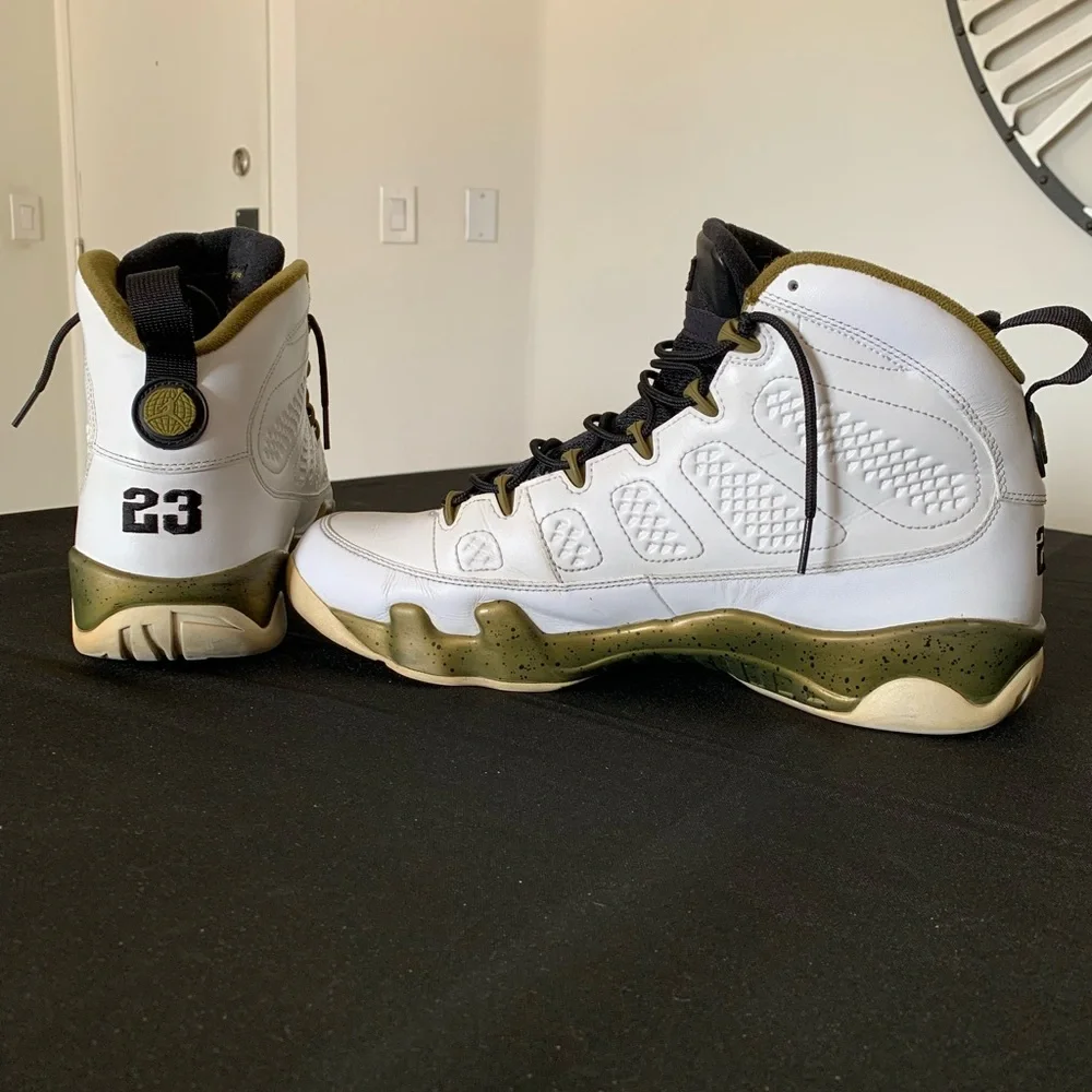 Air Jordan 9 Retro Statue!